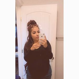 Meet your Posher, Charnelle